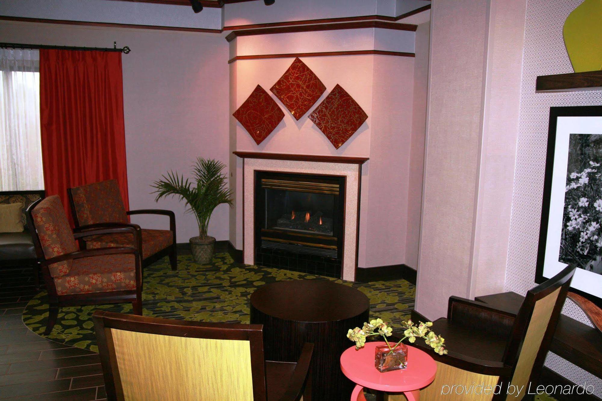 Hampton Inn Mount Pleasant Beltér fotó