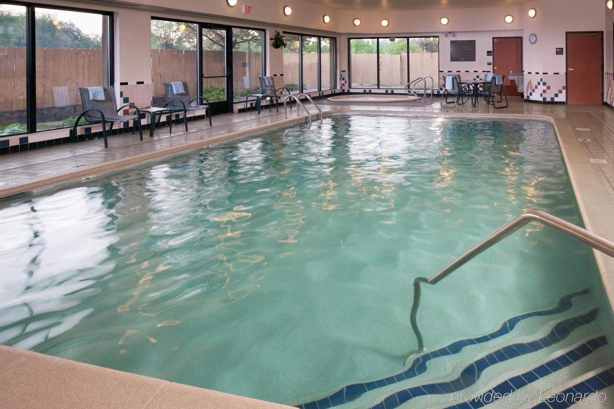 Hampton Inn Mount Pleasant Kültér fotó