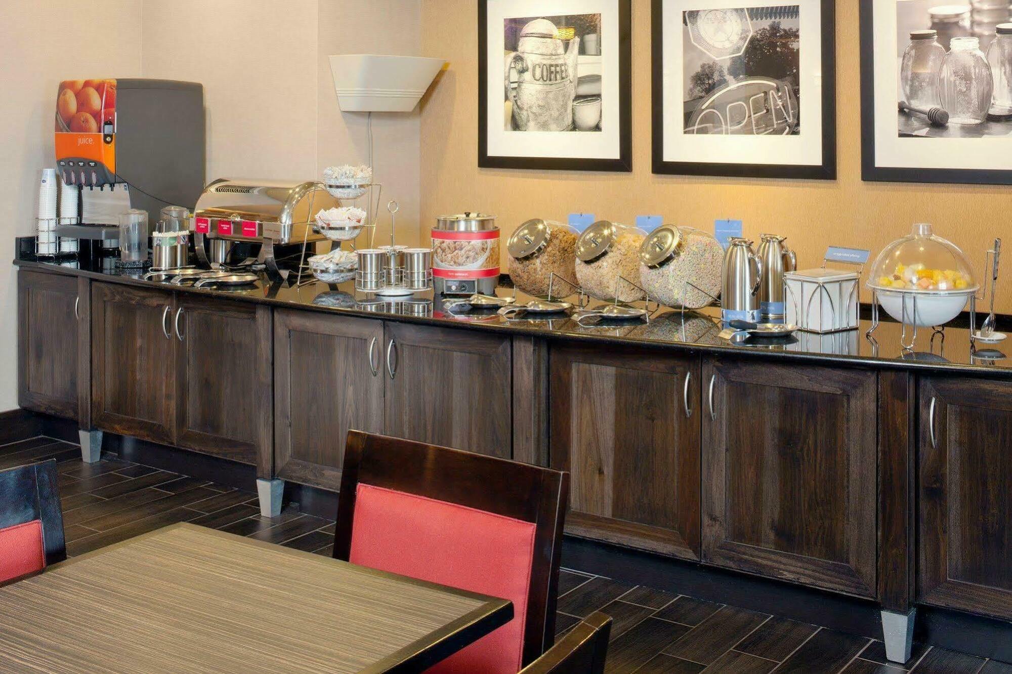 Hampton Inn Mount Pleasant Kültér fotó